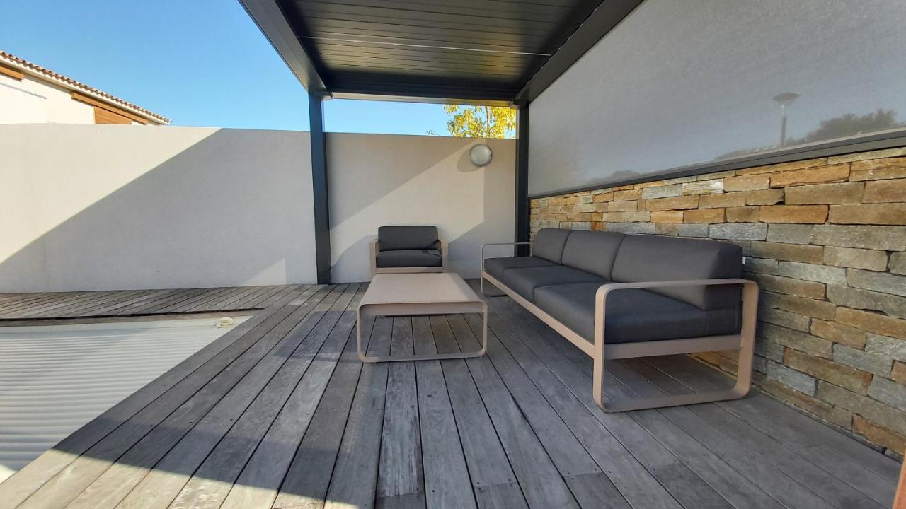 Villa Home Holiday A Cala Rossa ลิชชี ภายนอก รูปภาพ