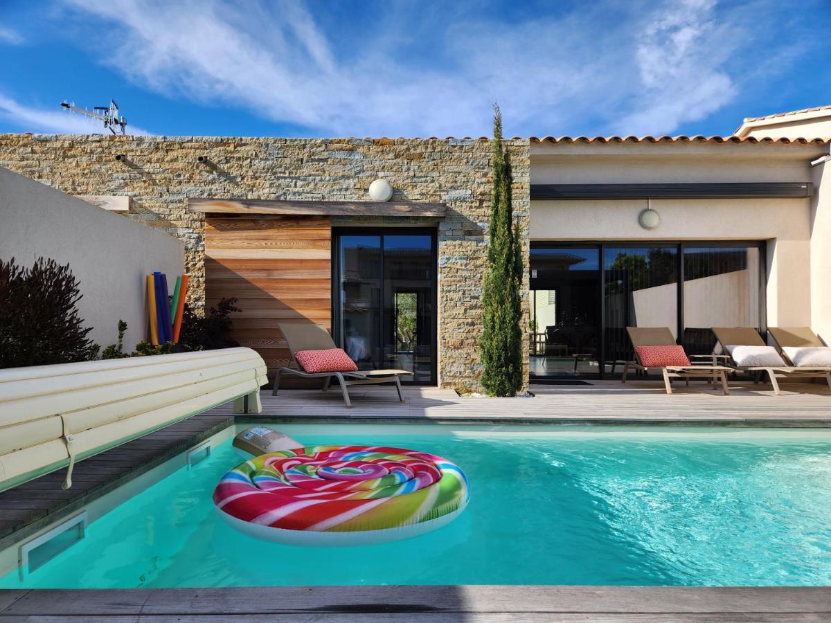 Villa Home Holiday A Cala Rossa ลิชชี ภายนอก รูปภาพ