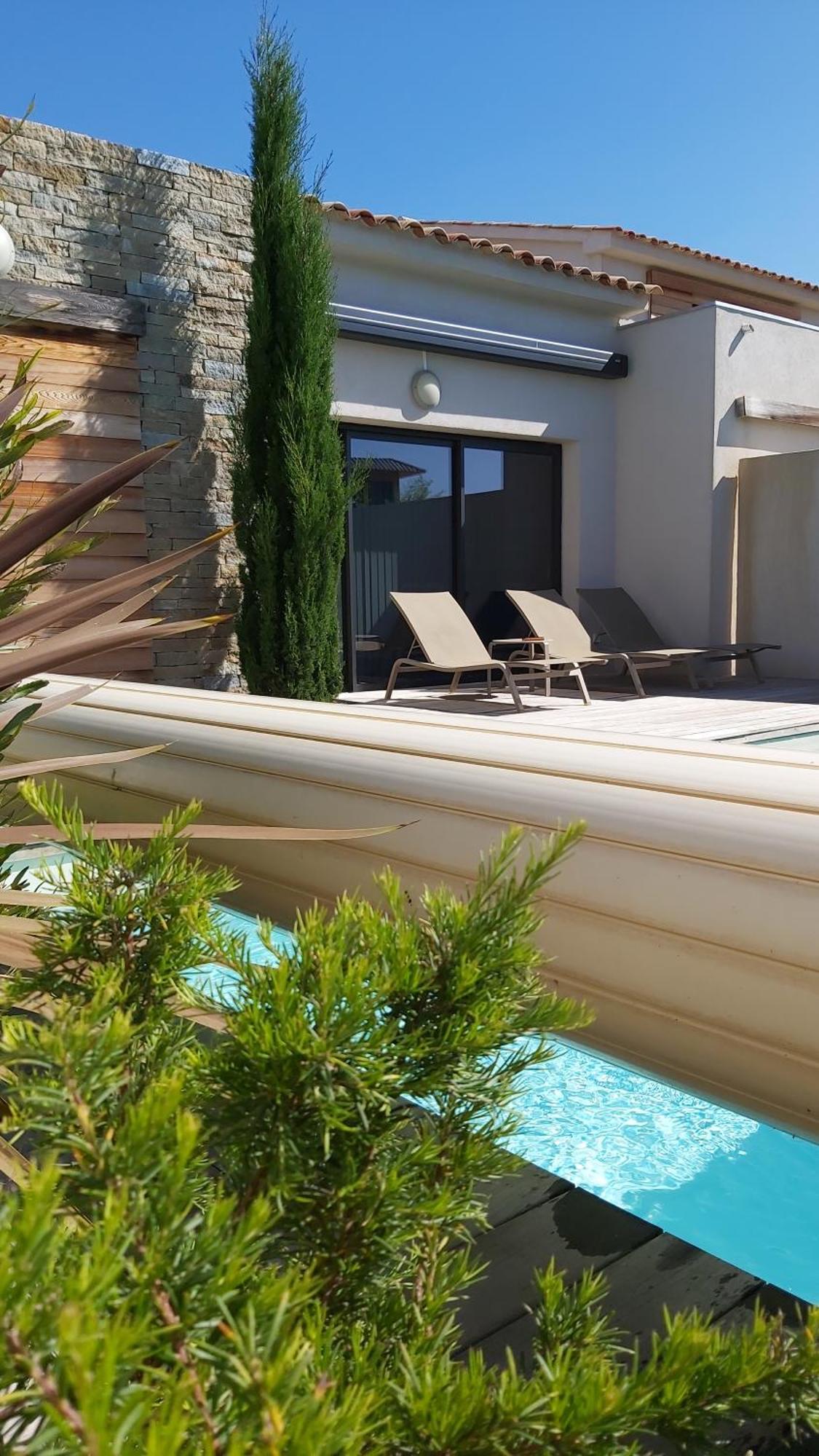 Villa Home Holiday A Cala Rossa ลิชชี ภายนอก รูปภาพ