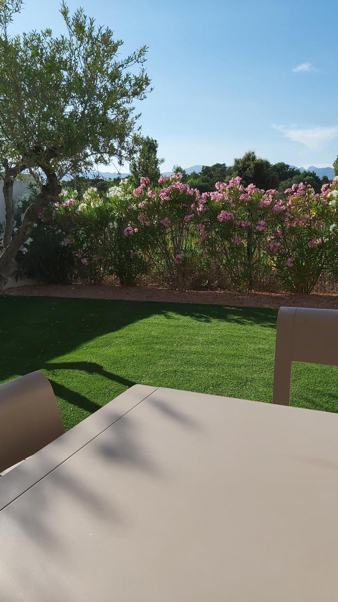 Villa Home Holiday A Cala Rossa ลิชชี ภายนอก รูปภาพ